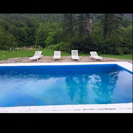 Mihajlo & Milos * 耶蒂斯特