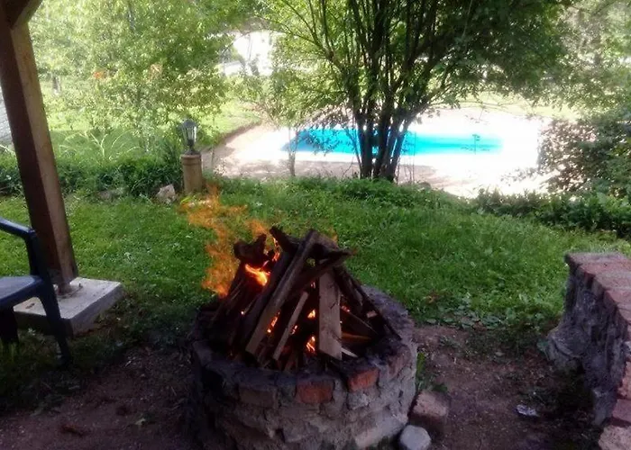 Mihajlo & Milos تجينتيستيه